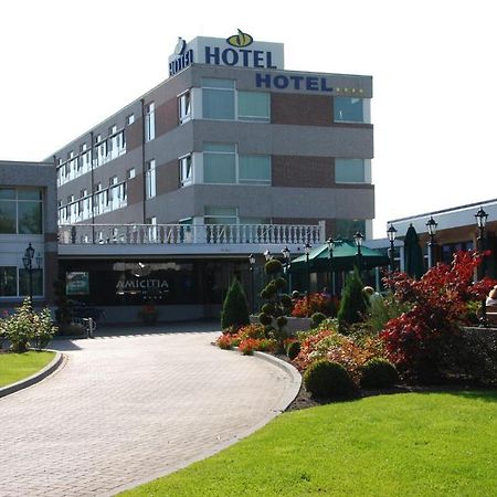 Amicitia Hotel Снек Екстер'єр фото