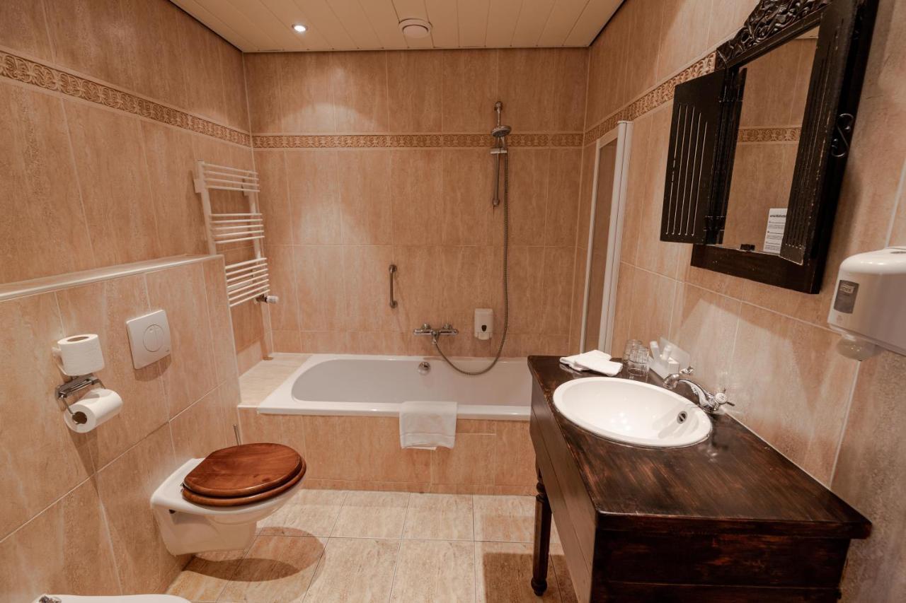 Amicitia Hotel Снек Екстер'єр фото