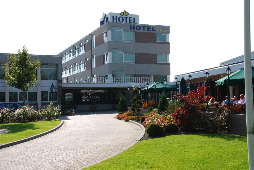 Amicitia Hotel Снек Екстер'єр фото